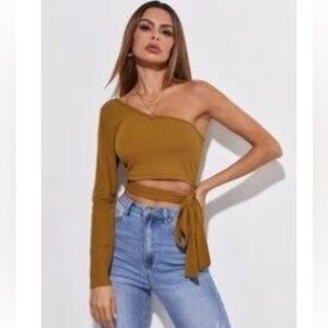 Sexy SHEIN Brown Mustard One-Shoulder Crop Top